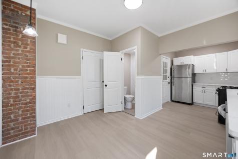 33 Monroe Street Shelton CT 06484