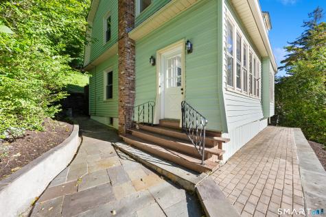 33 Monroe Street Shelton CT 06484