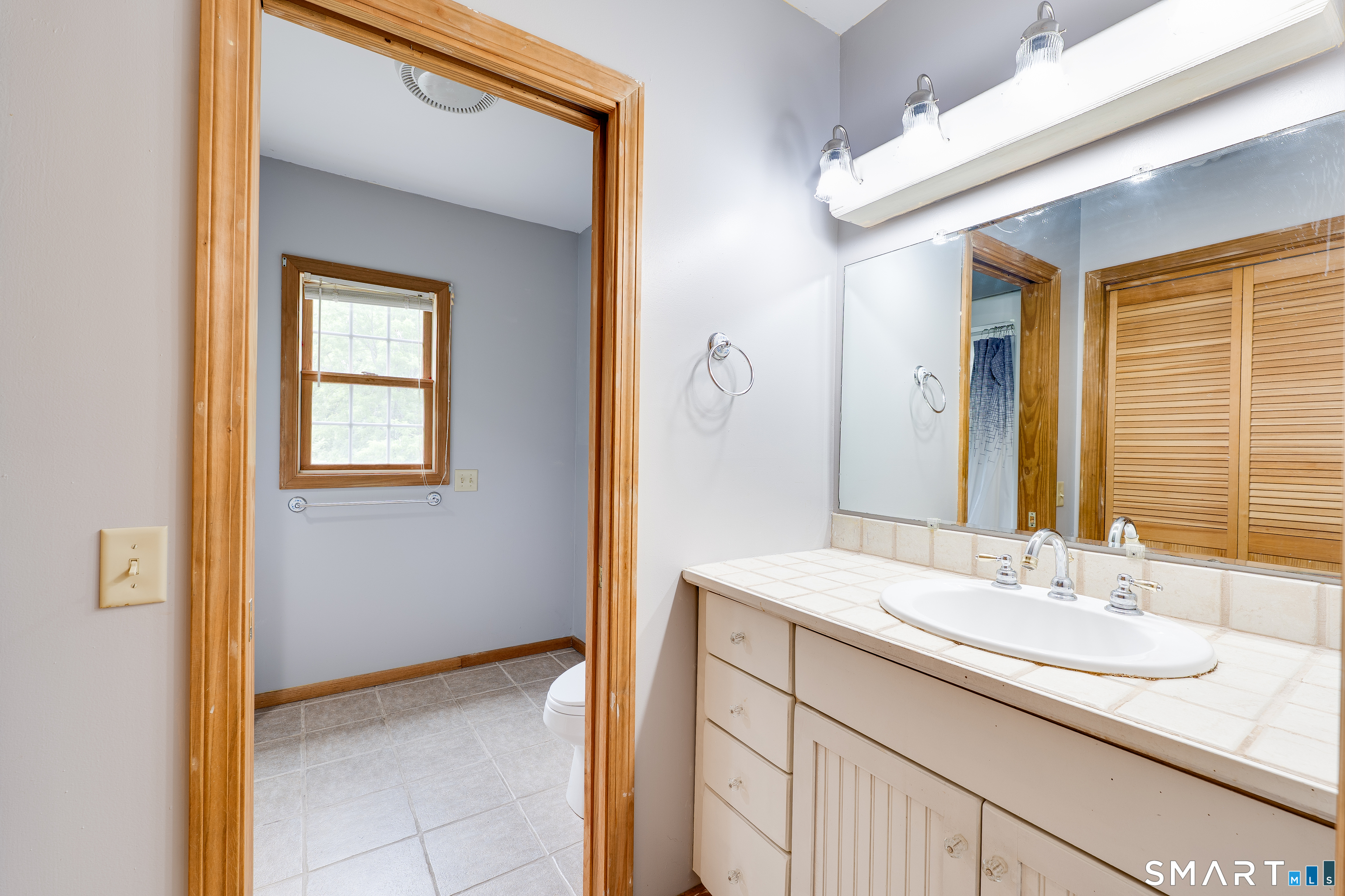 904 South Grand Street East Granby CT 06026