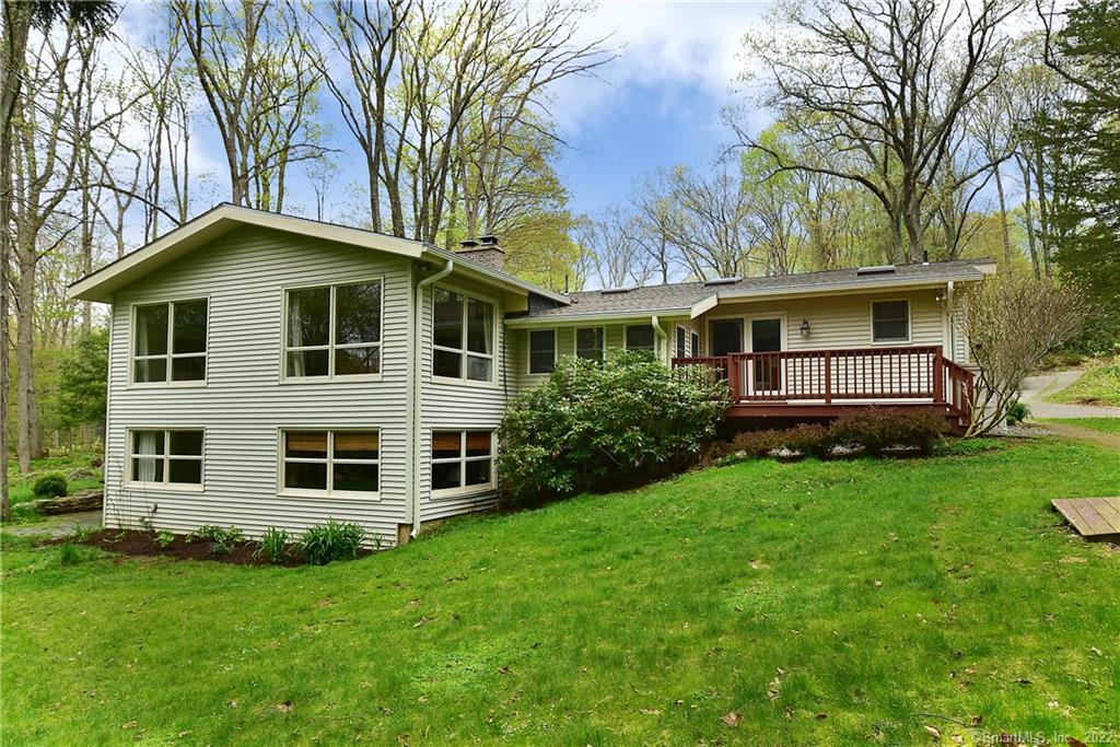 10 Thompson Road Mansfield CT 06268
