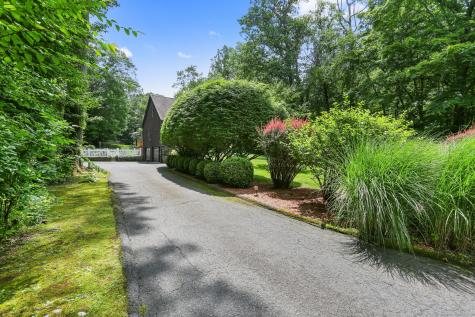 148 Bayberry Hill Road Ridgefield CT 06877