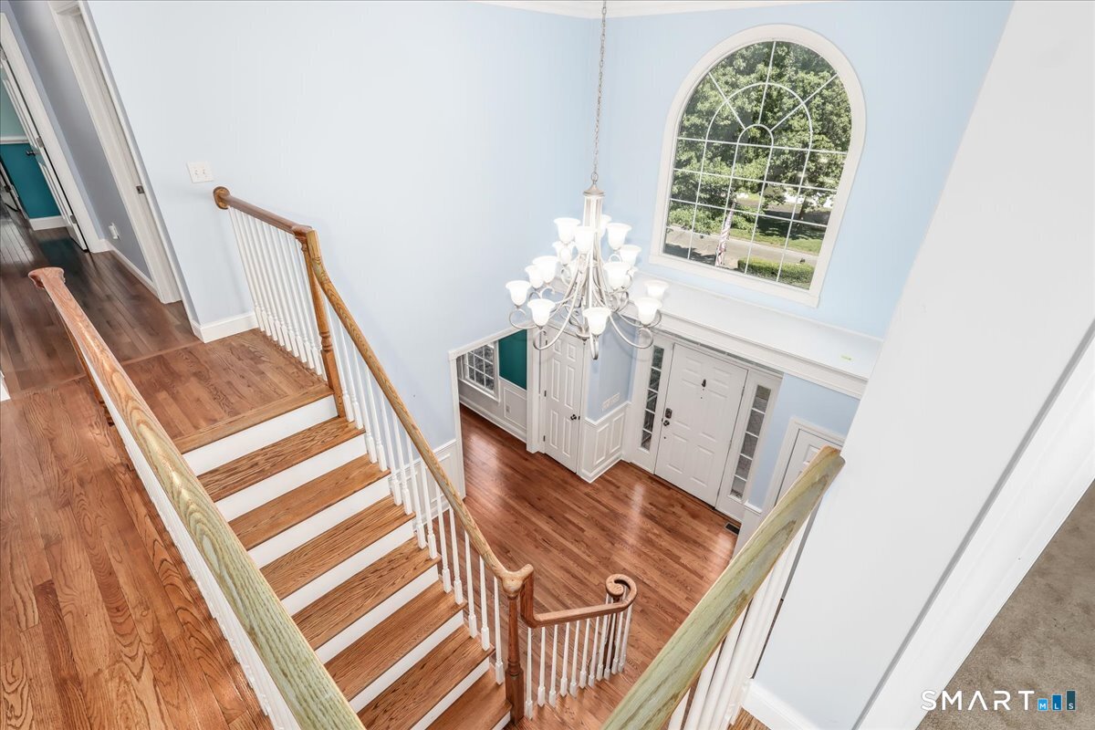 10 Canterbury Lane Newtown CT 06482