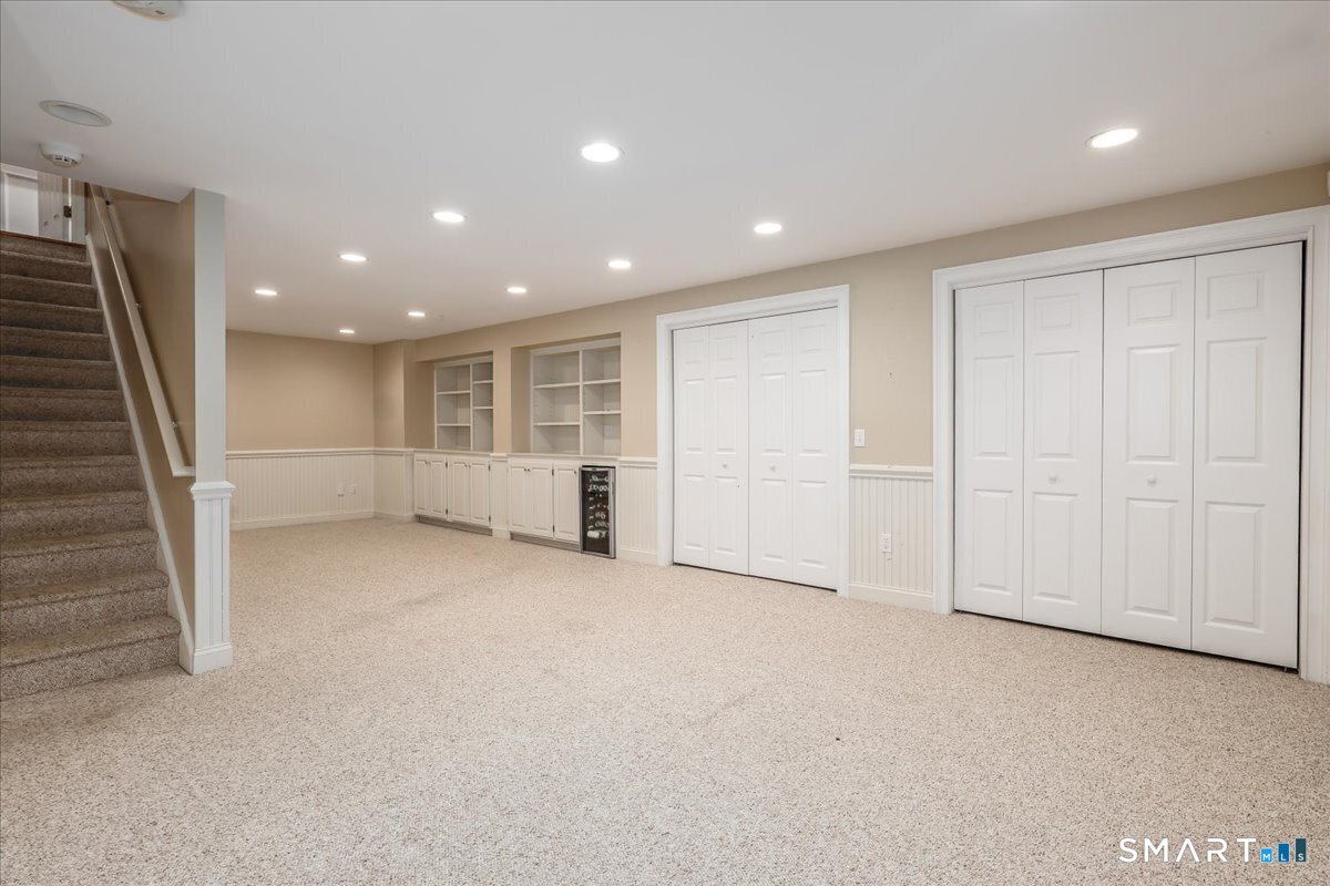 10 Canterbury Lane Newtown CT 06482