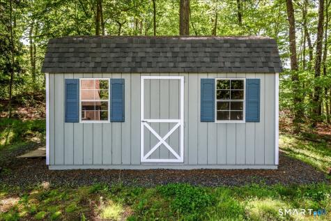 10 Canterbury Lane Newtown CT 06482