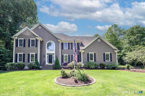 10 Canterbury Lane Newtown CT 06482