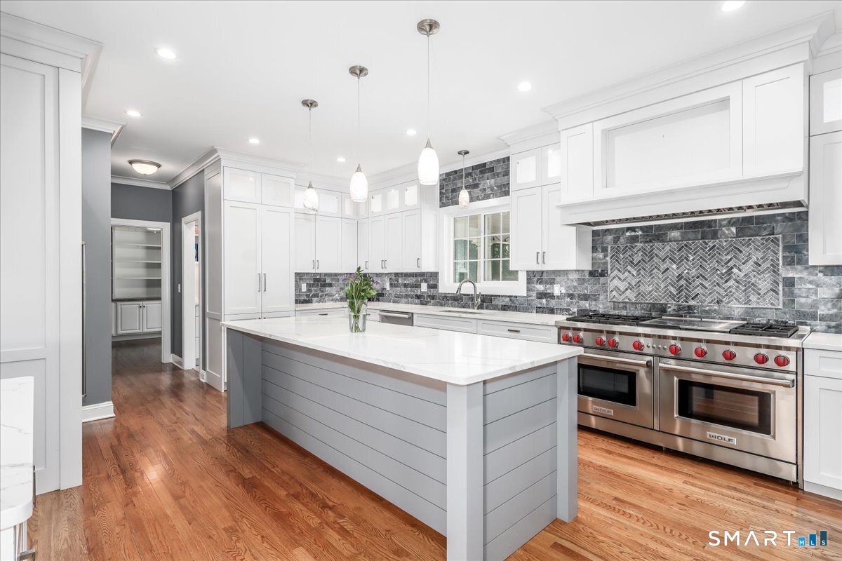 10 Canterbury Lane Newtown CT 06482