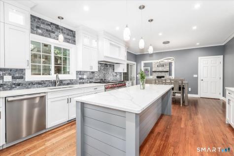 10 Canterbury Lane Newtown CT 06482