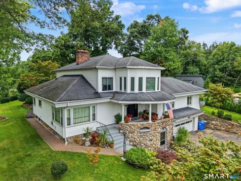 17 Little Plain Road Trumbull CT 06611