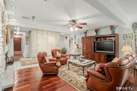 17 Little Plain Road Trumbull CT 06611