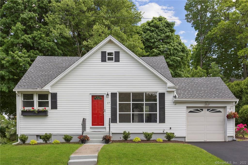 17 Dartmouth Lane Danbury CT 06810