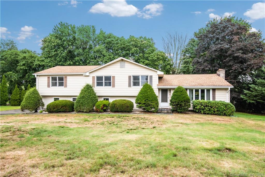 85 Magnolia Road Trumbull CT 06611