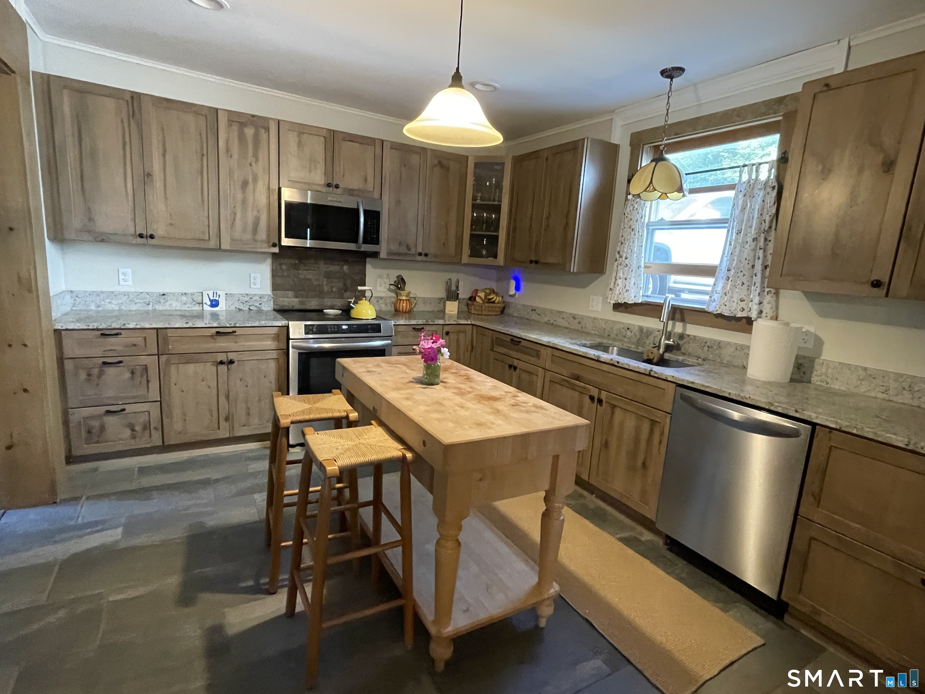62 Dunne Avenue Canton CT 06019