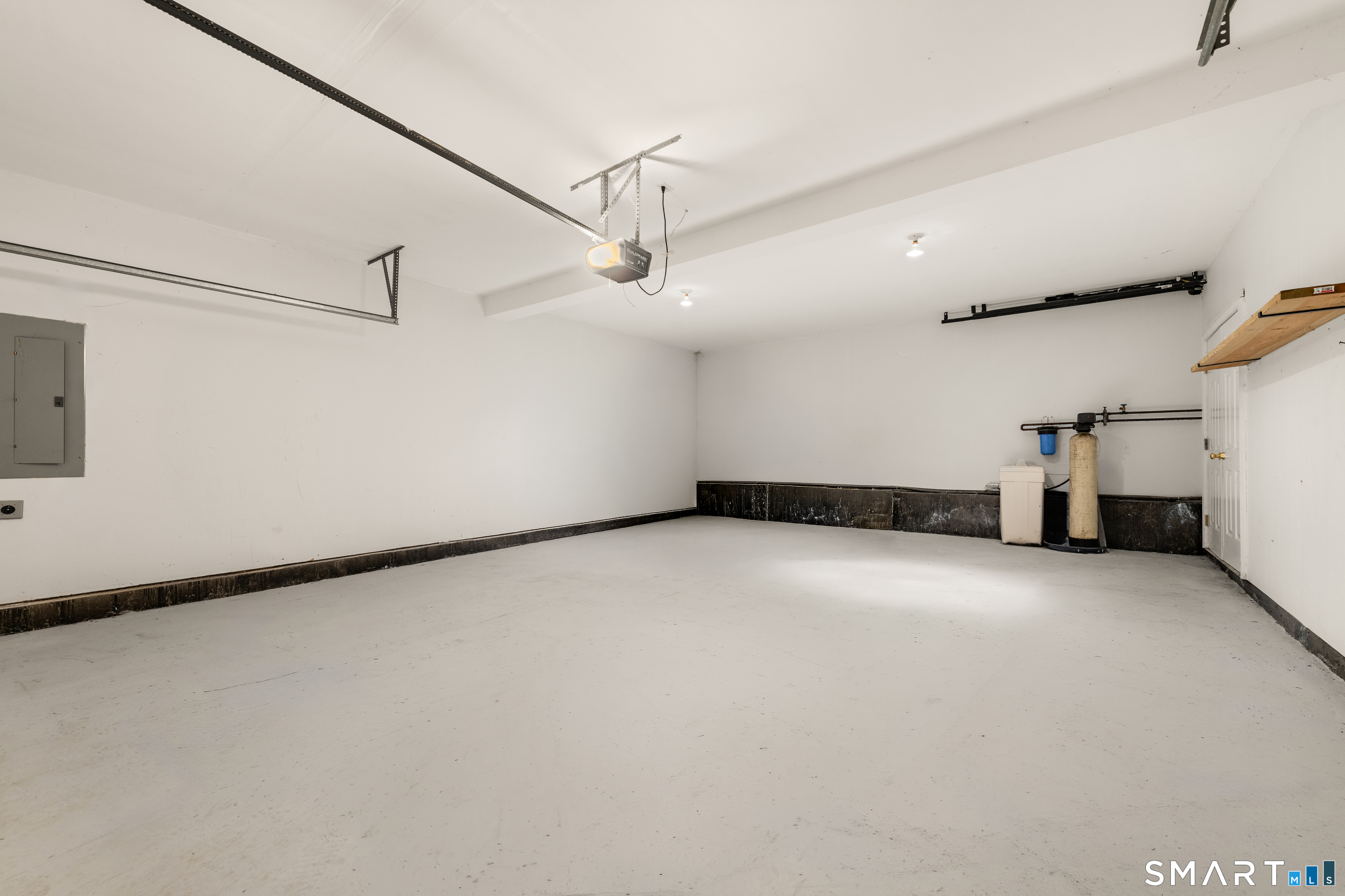 10 West Street Woodbridge CT 06525