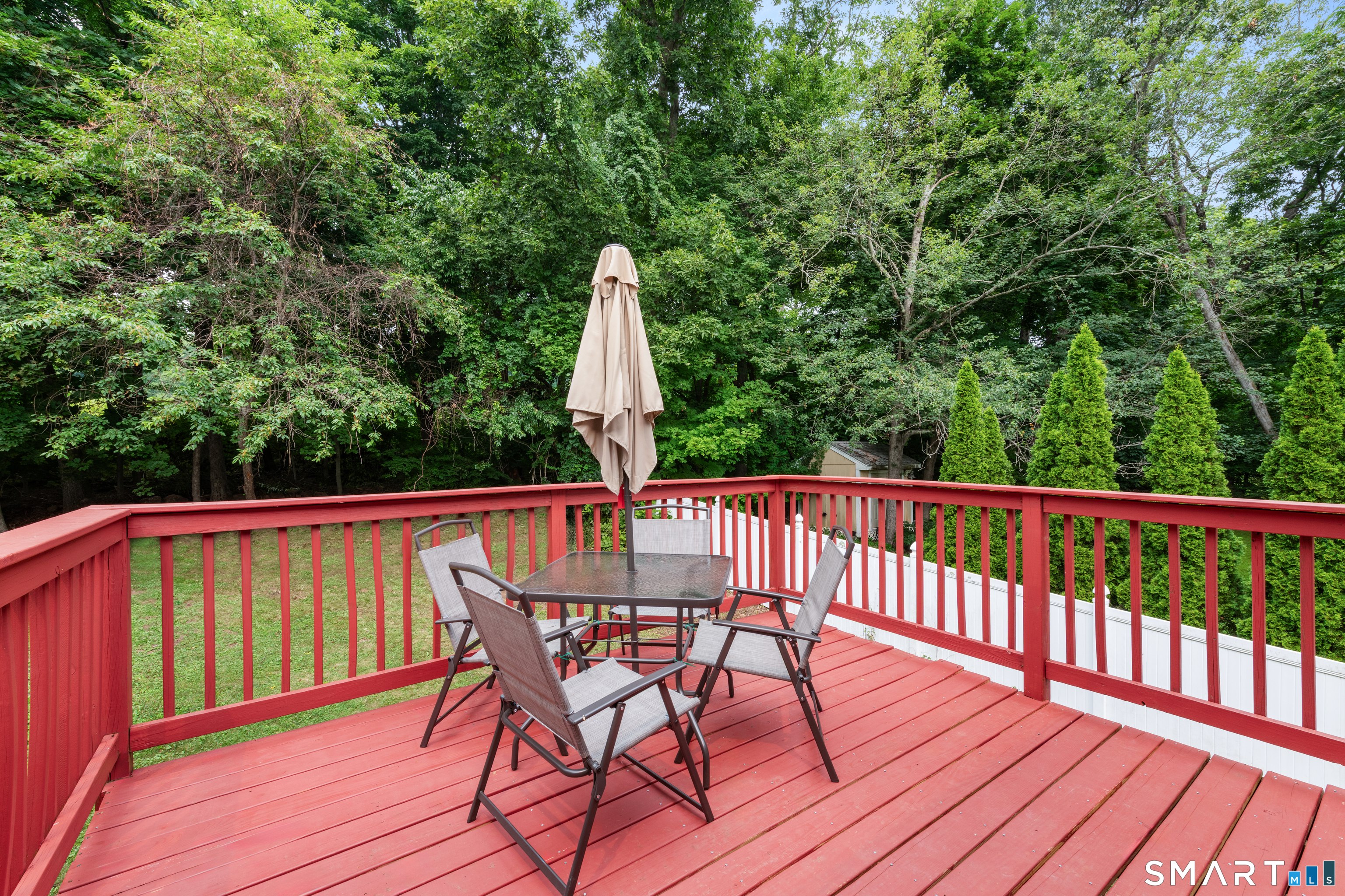 10 West Street Woodbridge CT 06525