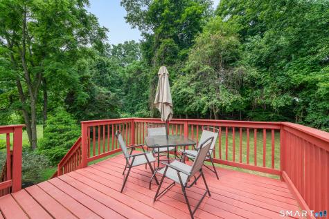 10 West Street Woodbridge CT 06525