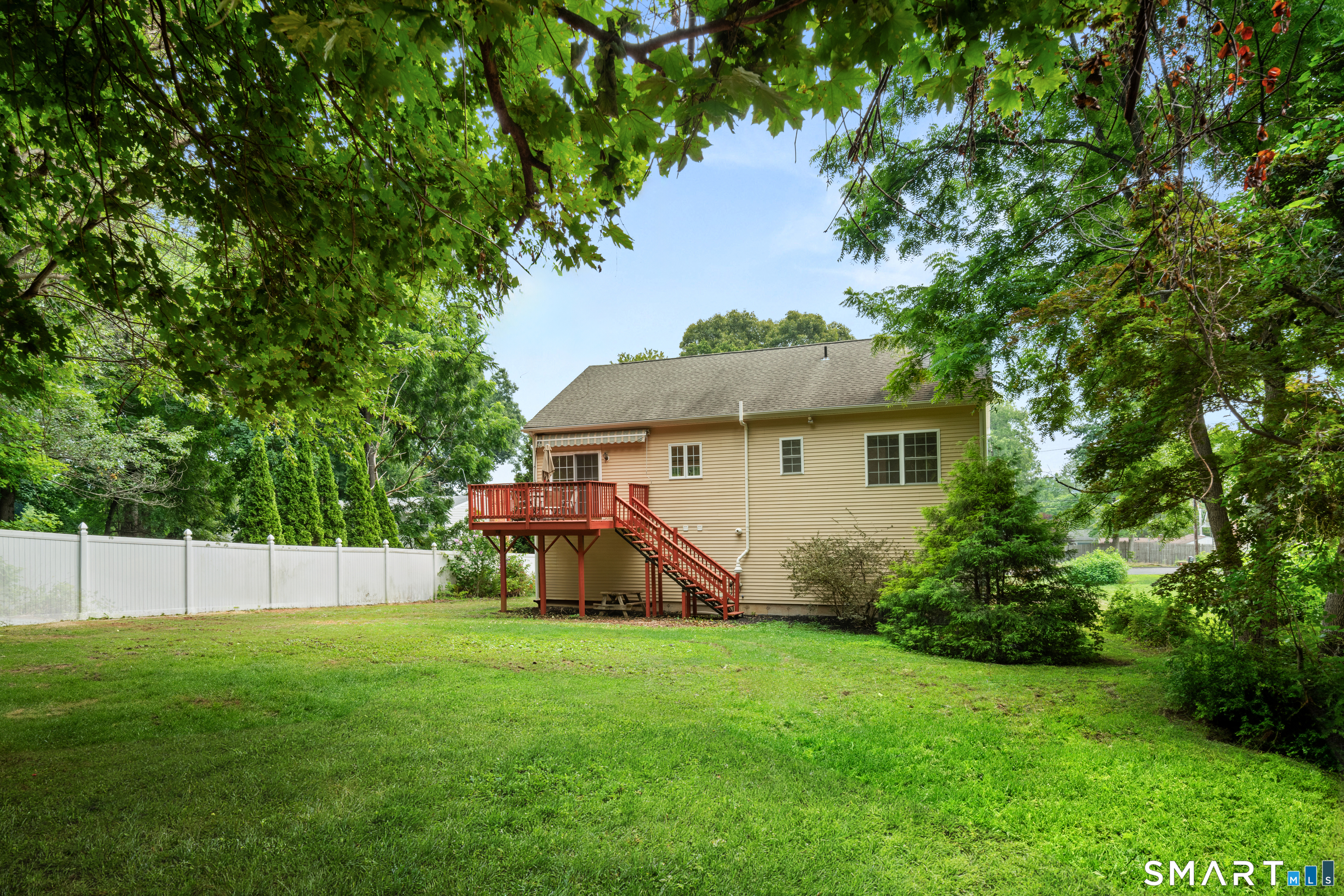 10 West Street Woodbridge CT 06525