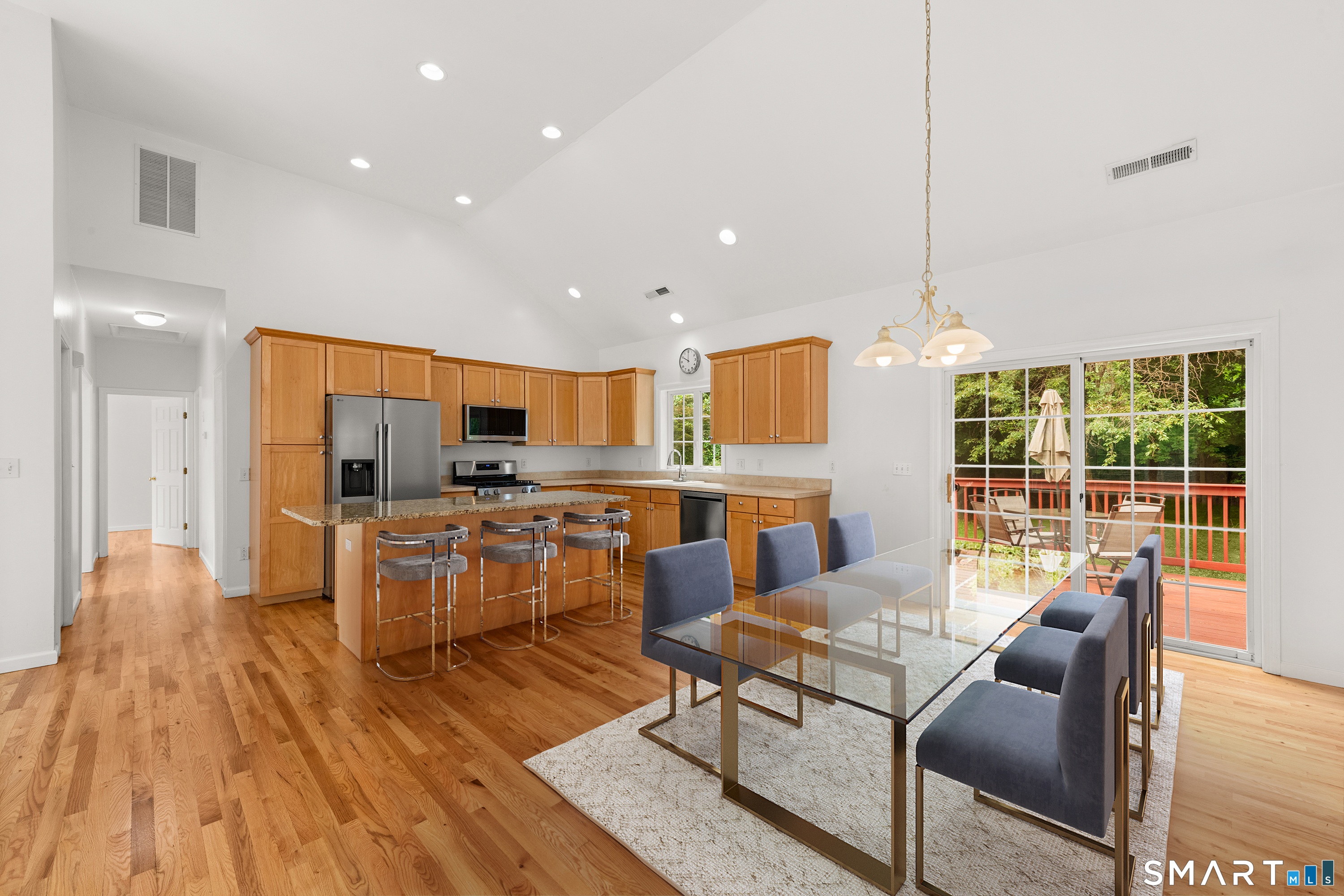 10 West Street Woodbridge CT 06525
