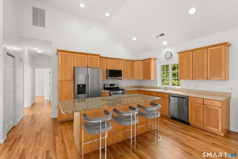 10 West Street Woodbridge CT 06525