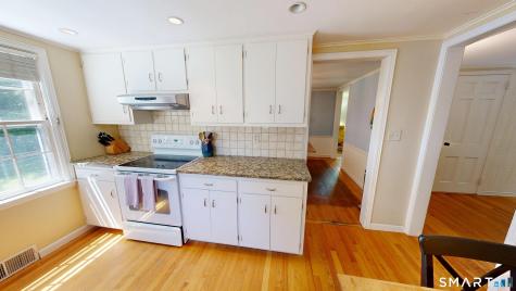 76 Hillsboro Drive West Hartford CT 06107