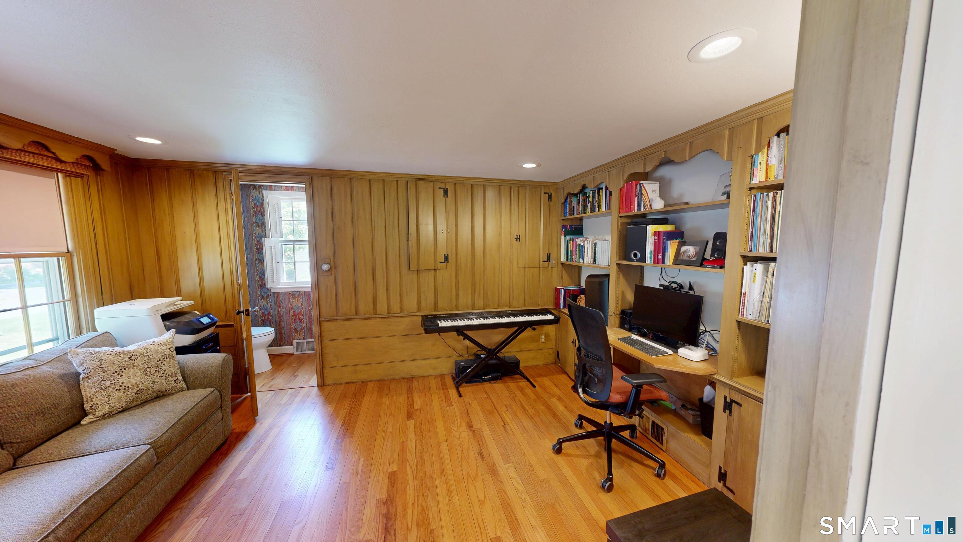 76 Hillsboro Drive West Hartford CT 06107
