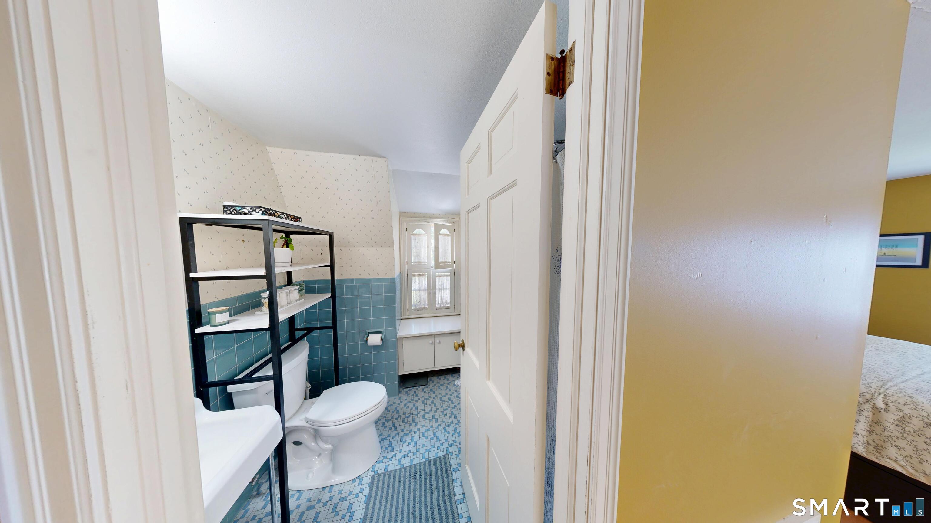 76 Hillsboro Drive West Hartford CT 06107