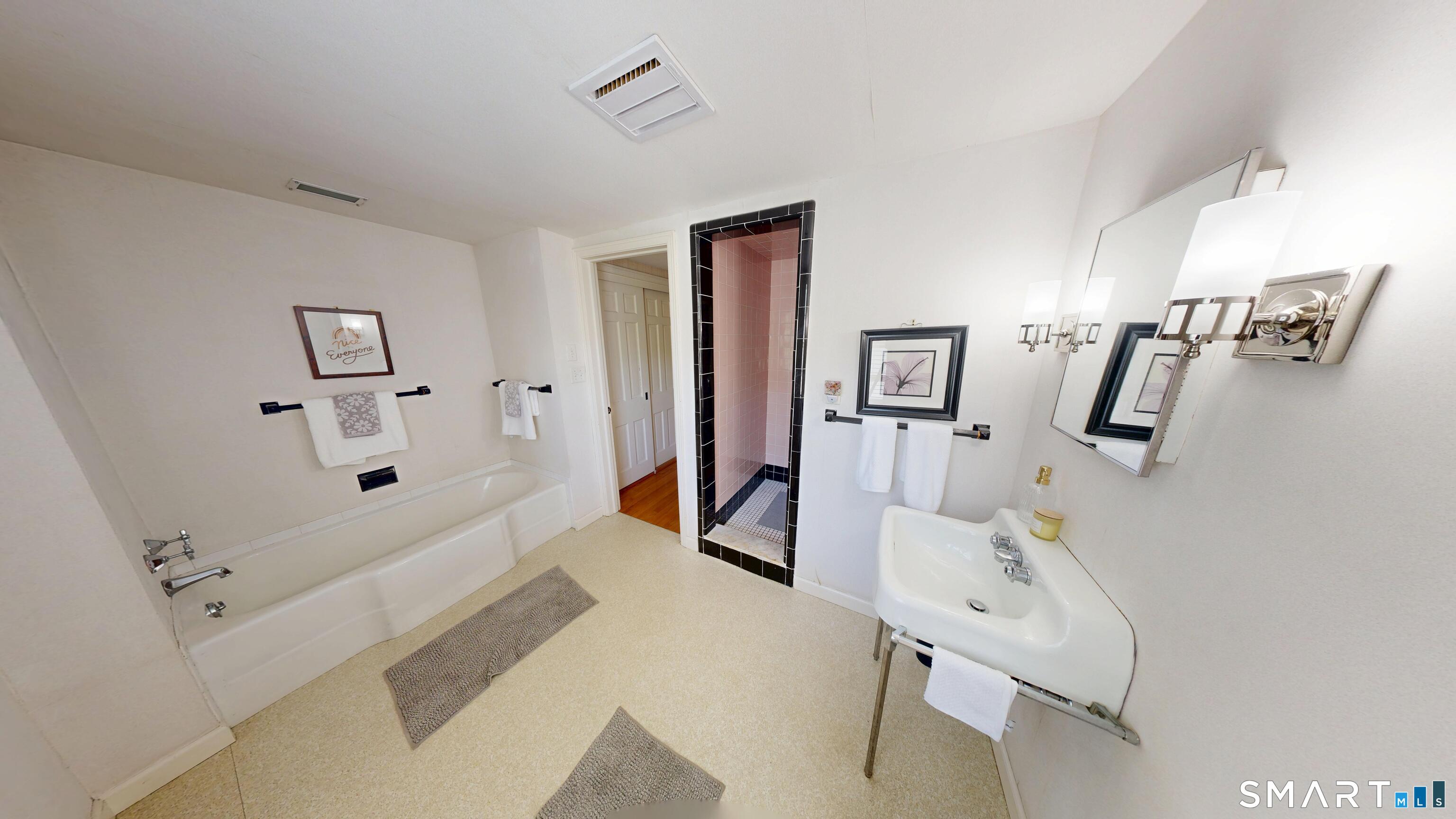 76 Hillsboro Drive West Hartford CT 06107