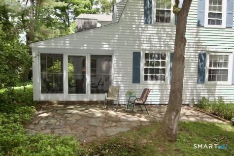 76 Hillsboro Drive West Hartford CT 06107