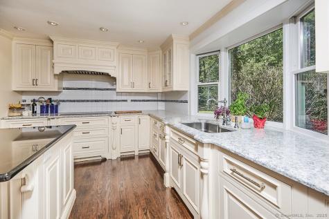 17 Grays Farm Road Weston CT 06883