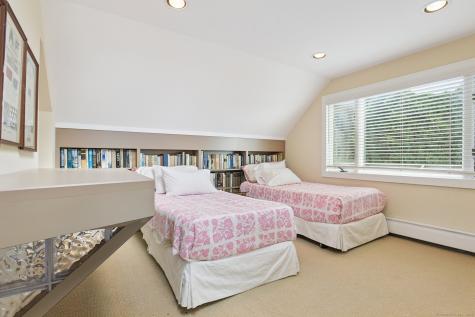 65 Neptune Drive Groton CT 06340