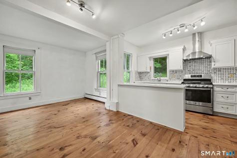 33 Hatch Road Bridgewater CT 06752