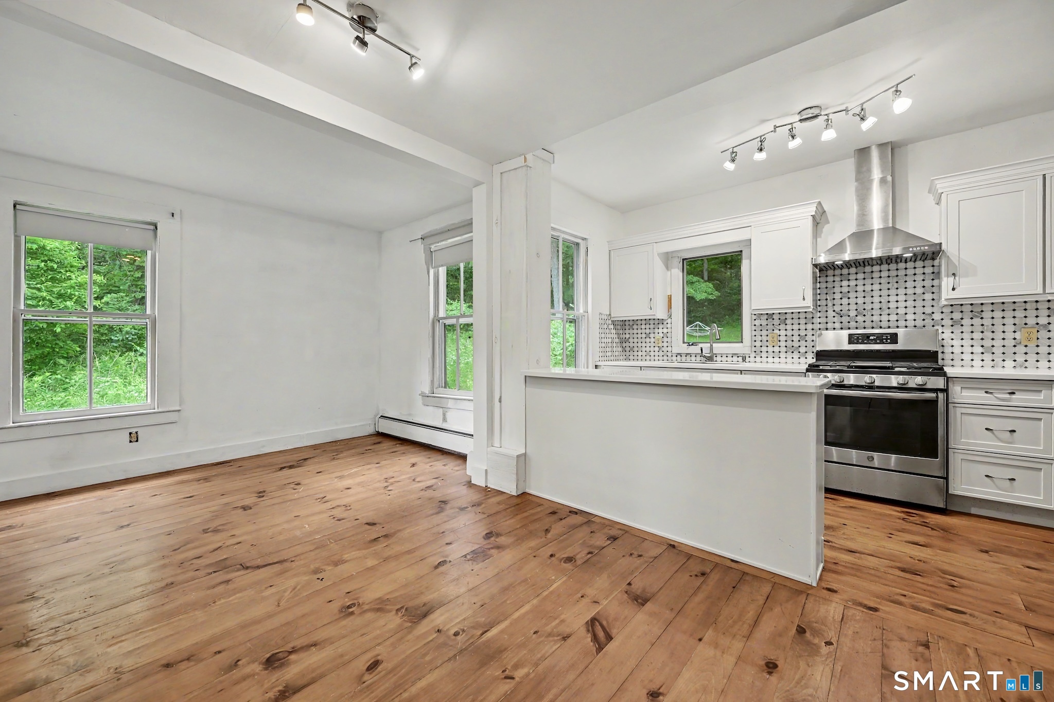 33 Hatch Road Bridgewater CT 06752