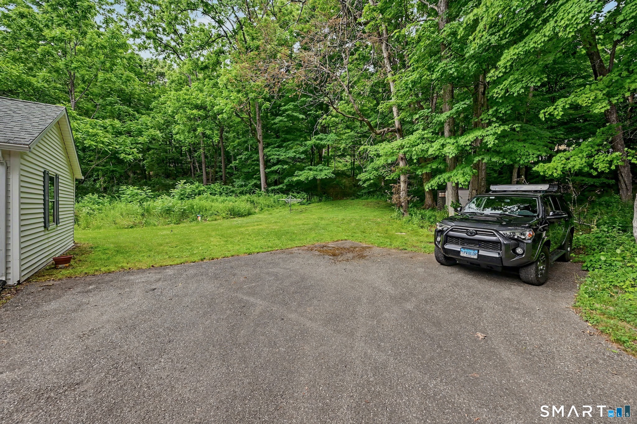 33 Hatch Road Bridgewater CT 06752