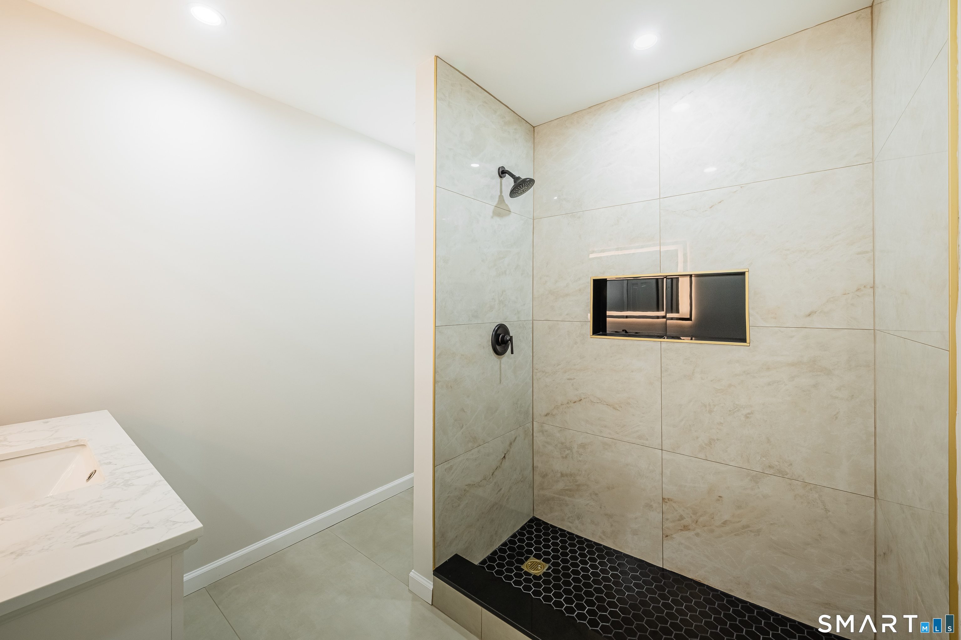132 Hollyberry Lane Plainville CT 06062