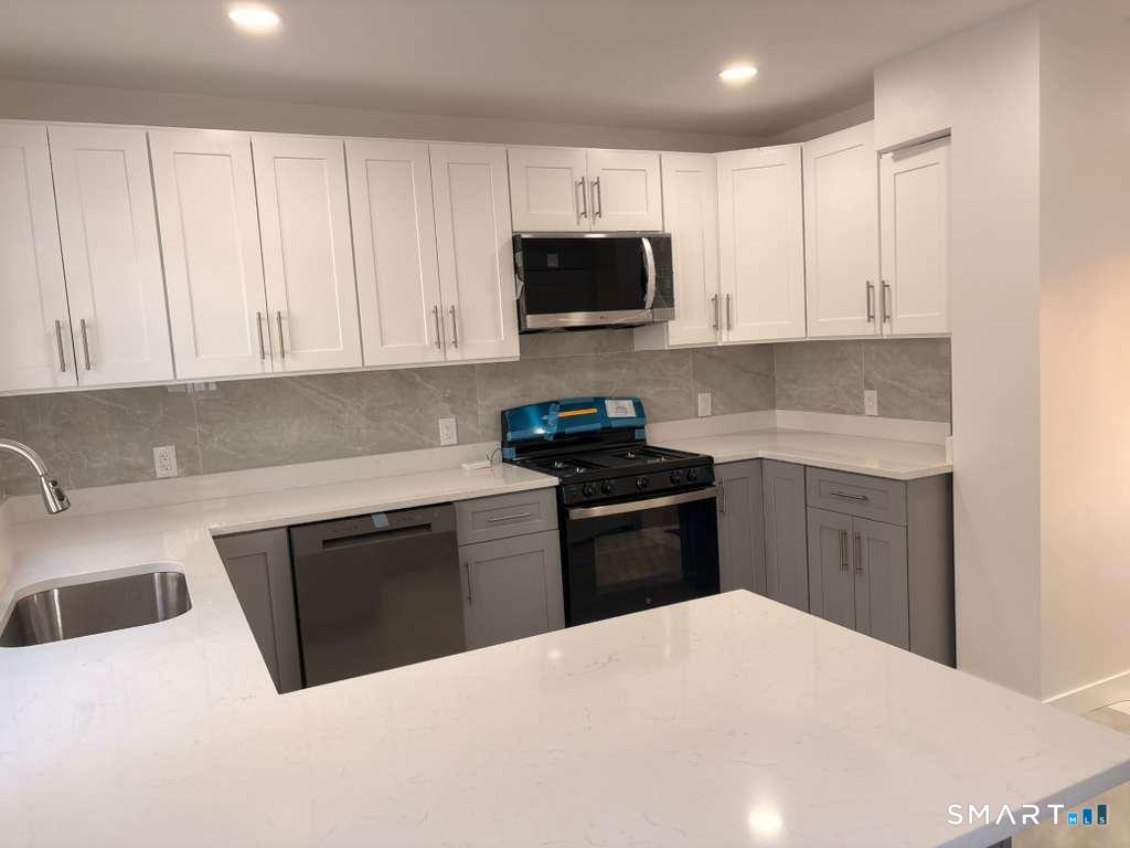 16 Shoreham Road New Haven CT 06512