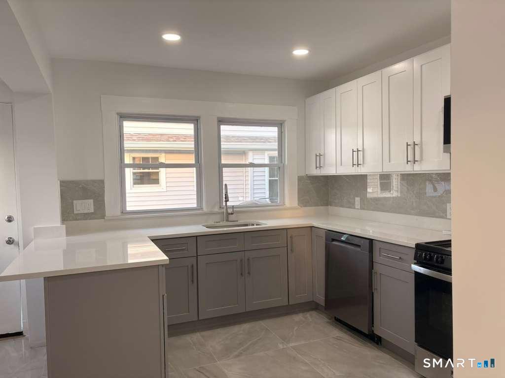 16 Shoreham Road New Haven CT 06512