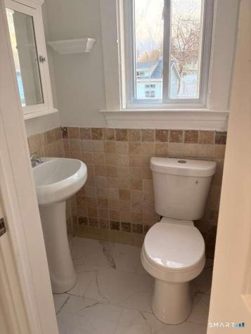 16 Shoreham Road New Haven CT 06512
