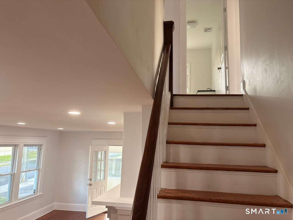 16 Shoreham Road New Haven CT 06512
