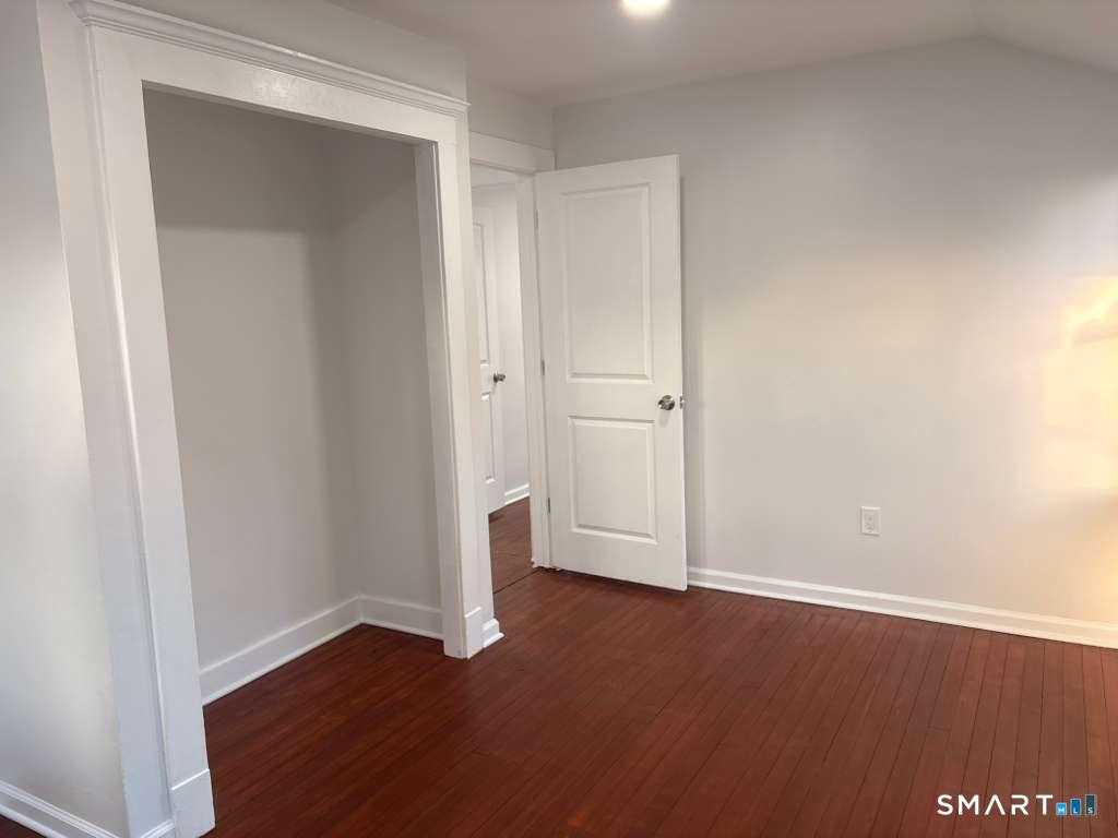 16 Shoreham Road New Haven CT 06512