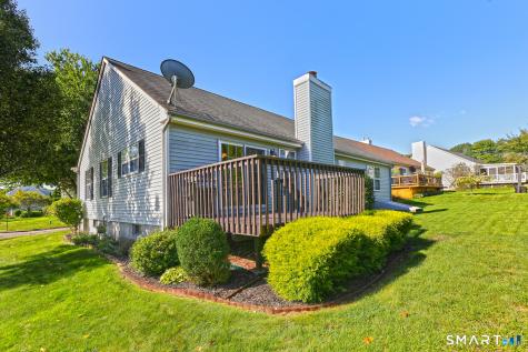 18 Gibson Lane Middletown CT 06457