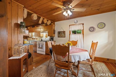 70 Woodstock Road Pomfret CT 06259
