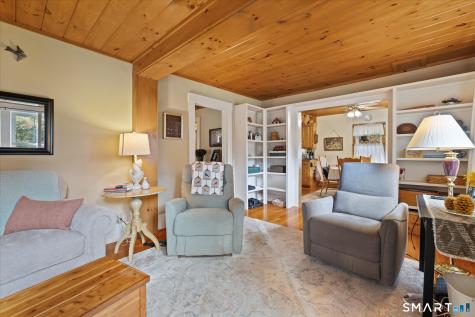 70 Woodstock Road Pomfret CT 06259