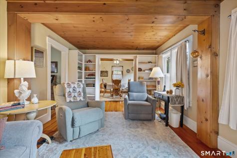 70 Woodstock Road Pomfret CT 06259