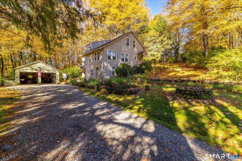 70 Woodstock Road Pomfret CT 06259