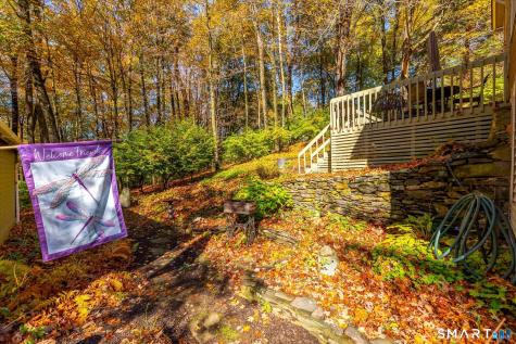 70 Woodstock Road Pomfret CT 06259