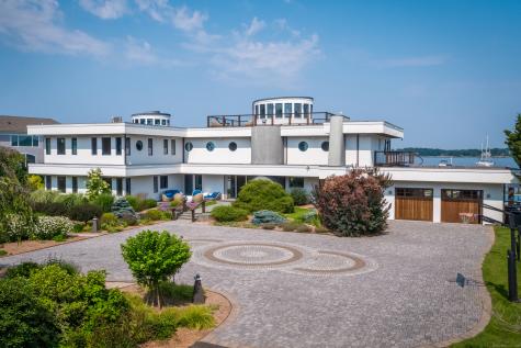 215 Uncas Point Road Guilford CT 06437