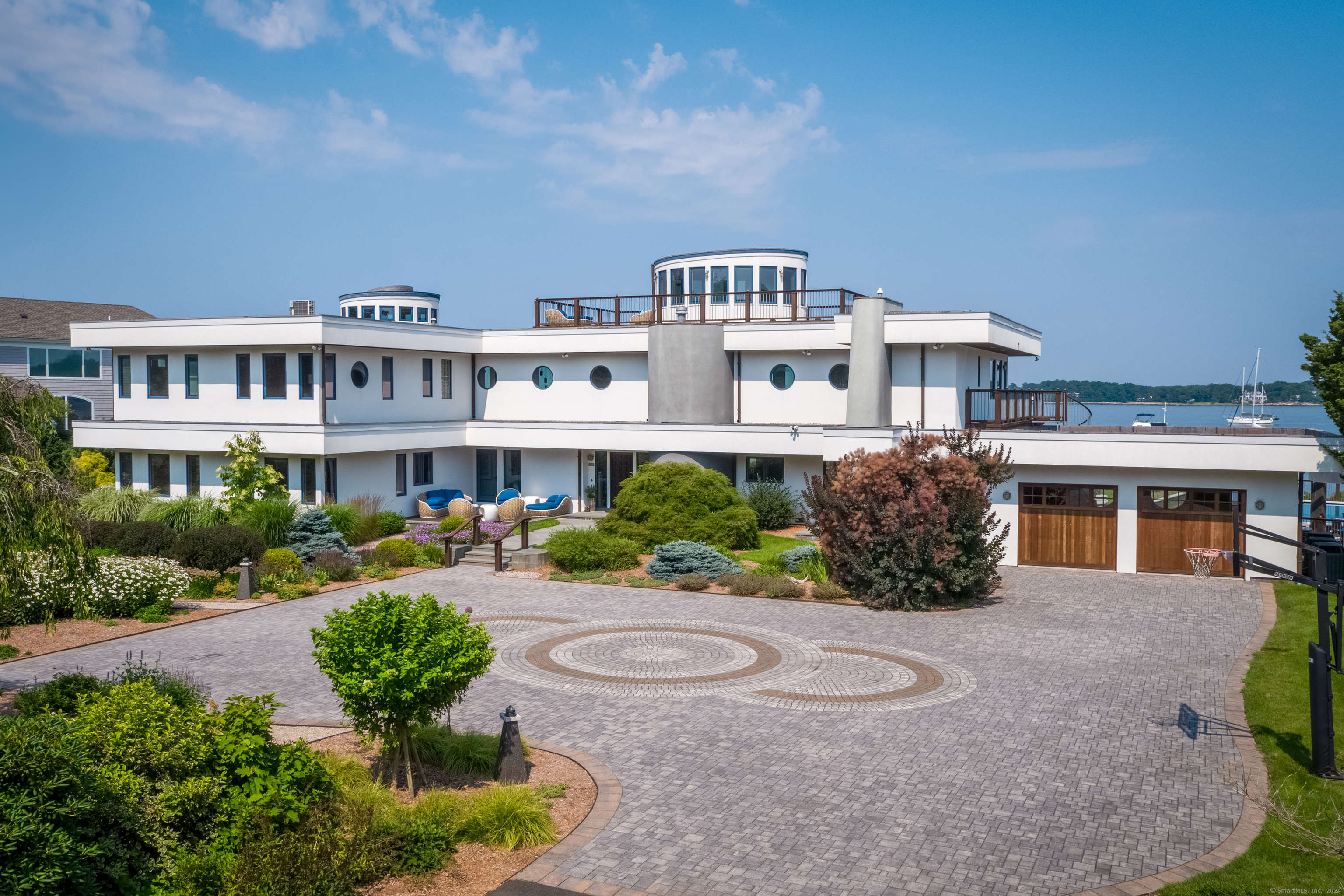 215 Uncas Point Road Guilford CT 06437