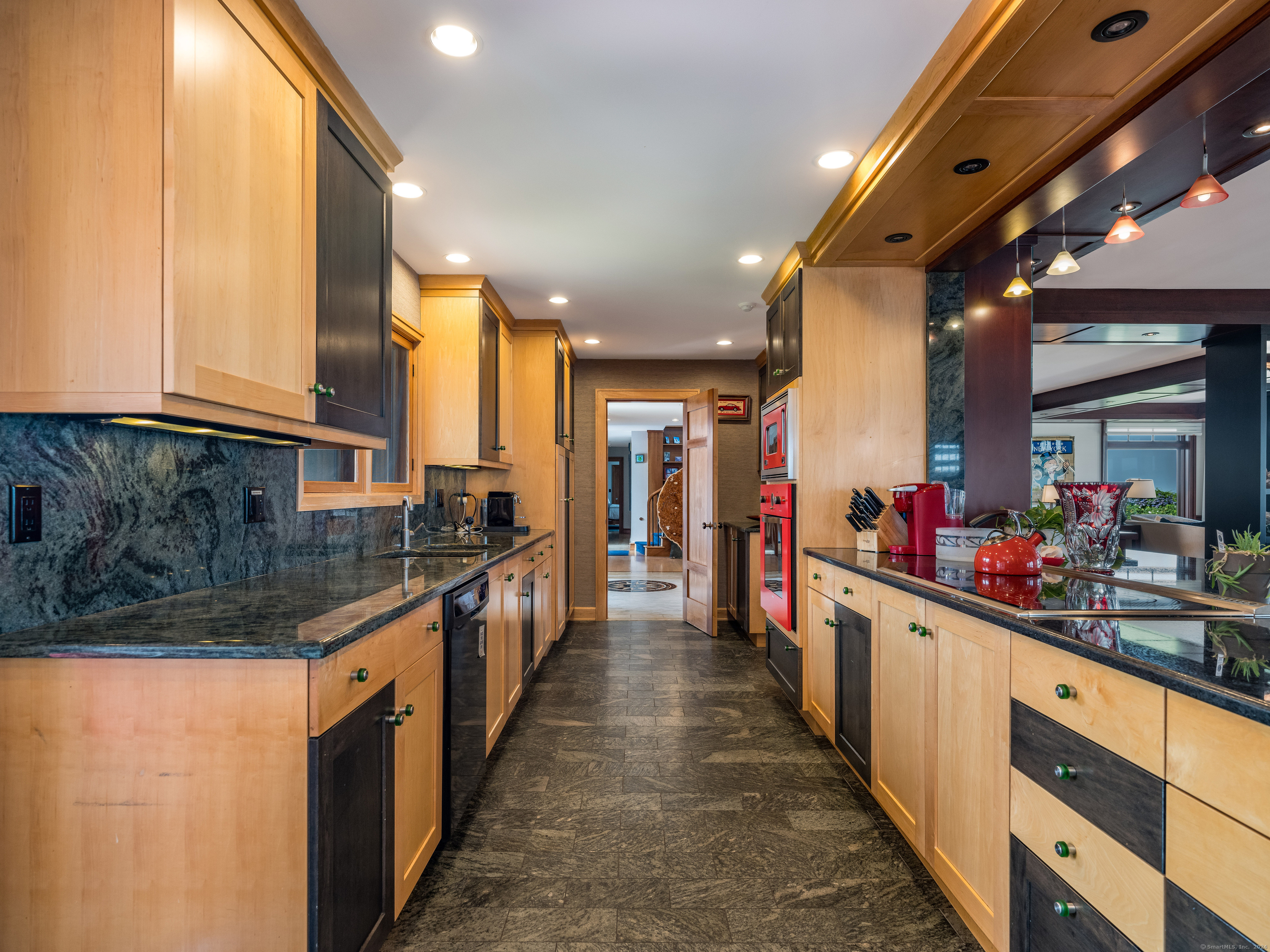 215 Uncas Point Road Guilford CT 06437