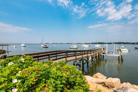 215 Uncas Point Road Guilford CT 06437