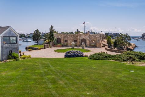 215 Uncas Point Road Guilford CT 06437