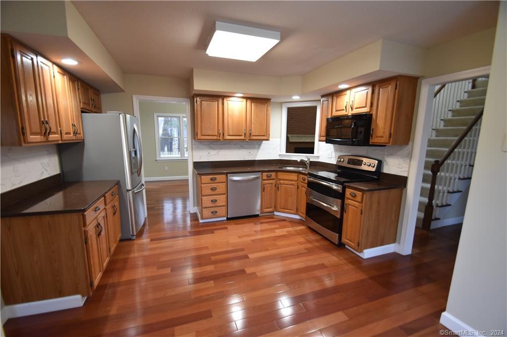 41 Sagewood Lane Windsor CT 06095